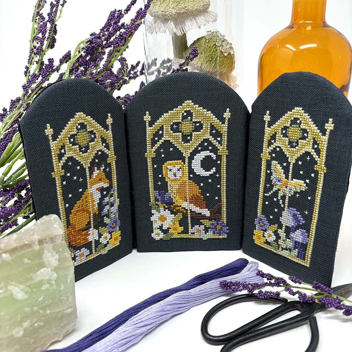 Tiny Modernist Night Window Midsummer Stitch Class – Lindy Stitches