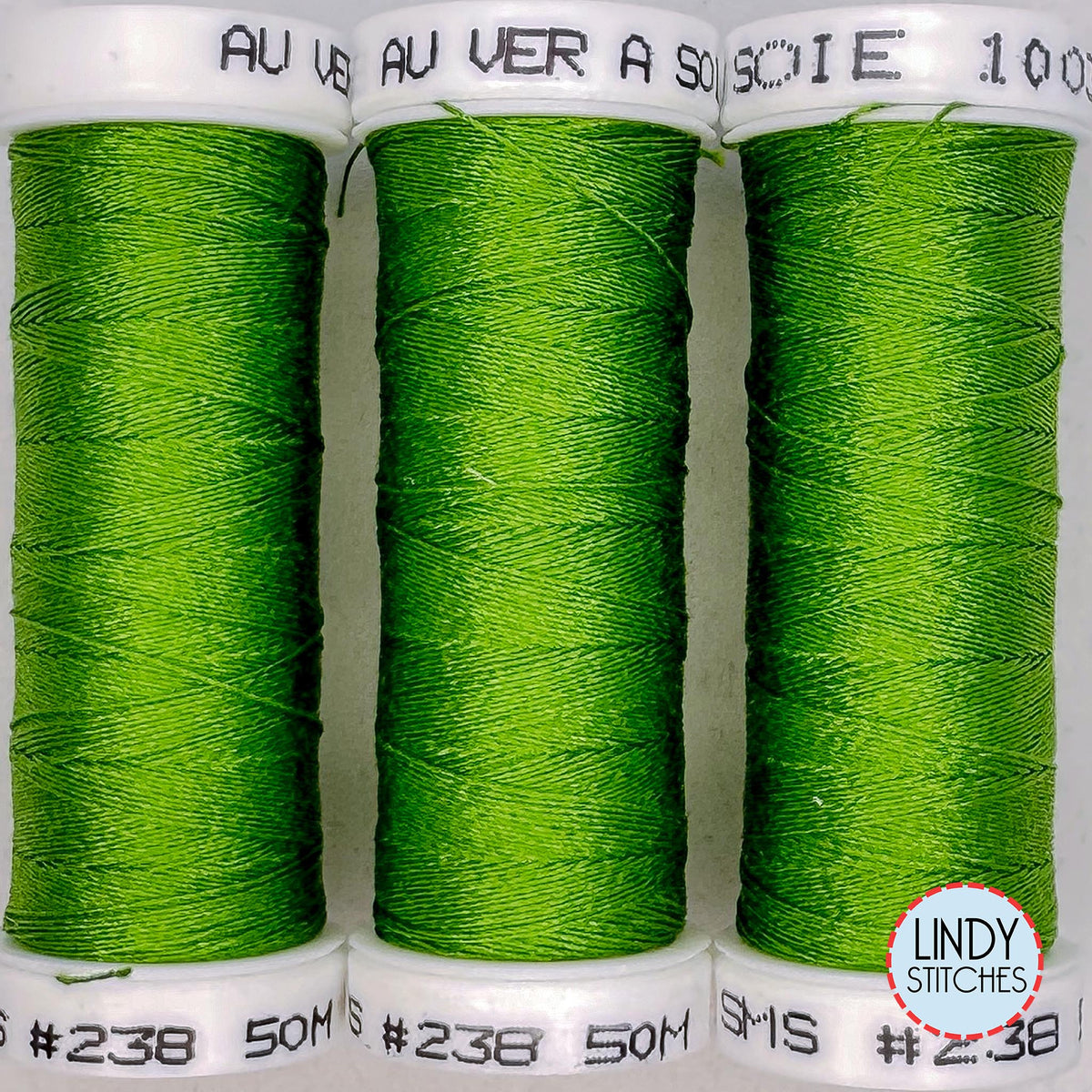 238 Au Ver À Soie® Soie 100/3 Silk Thread