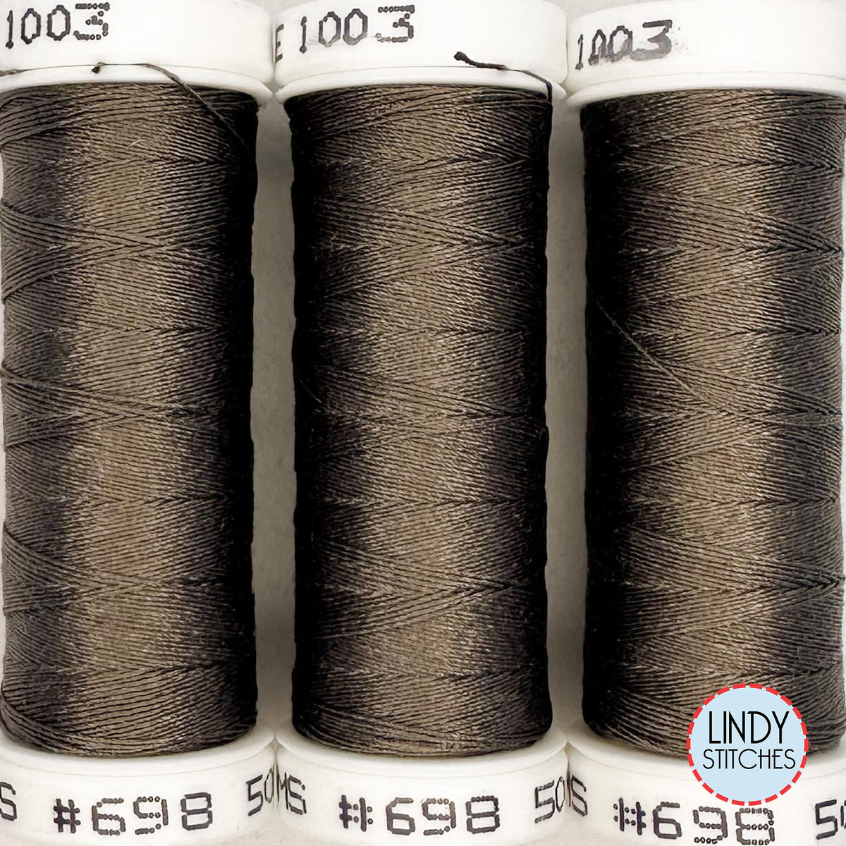 698 Au Ver À Soie® Soie 100/3 Silk Thread