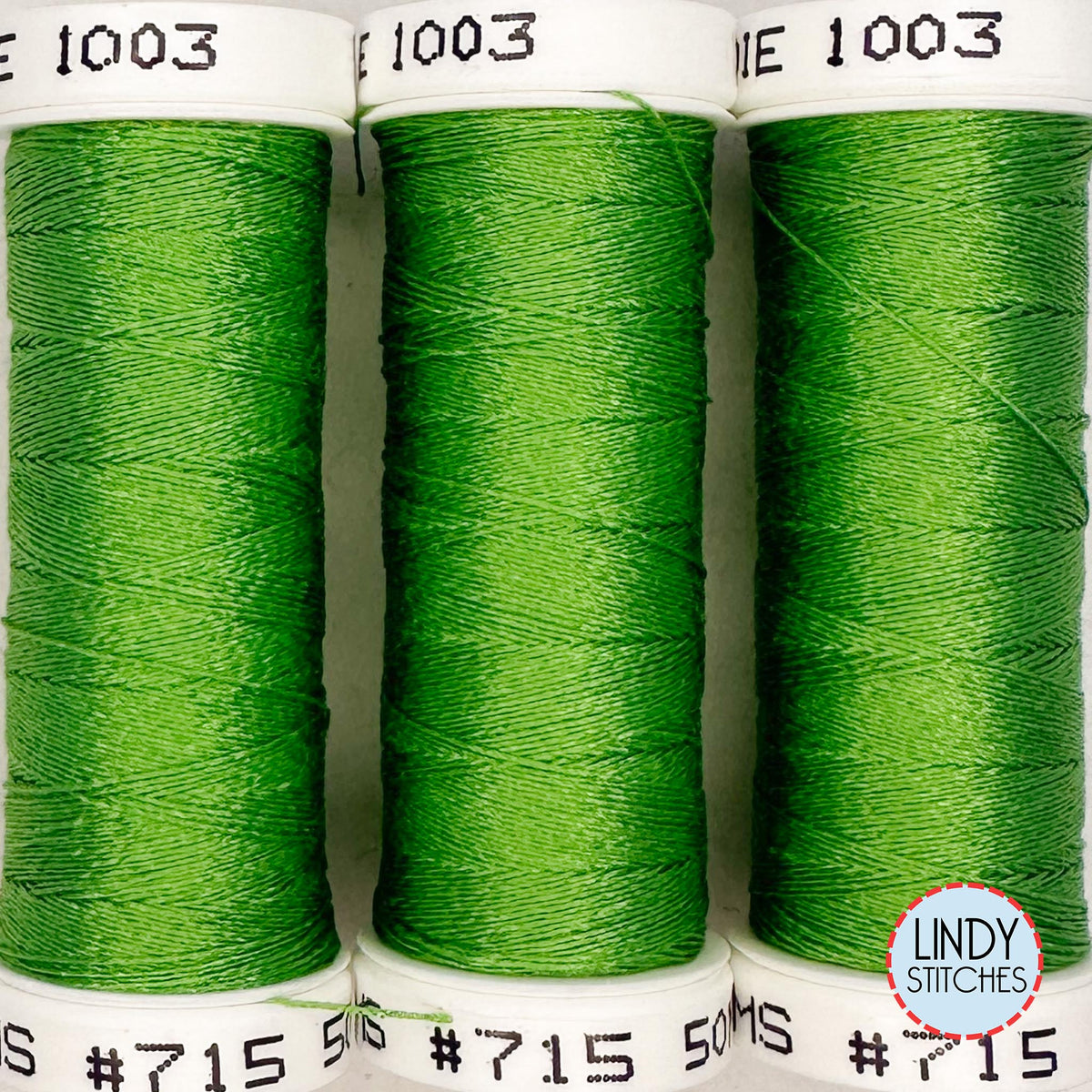715 Au Ver À Soie® Soie 100/3 Silk Thread