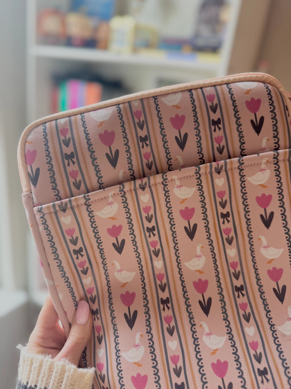 Vintage Goose Lovers Zippered Project Bag