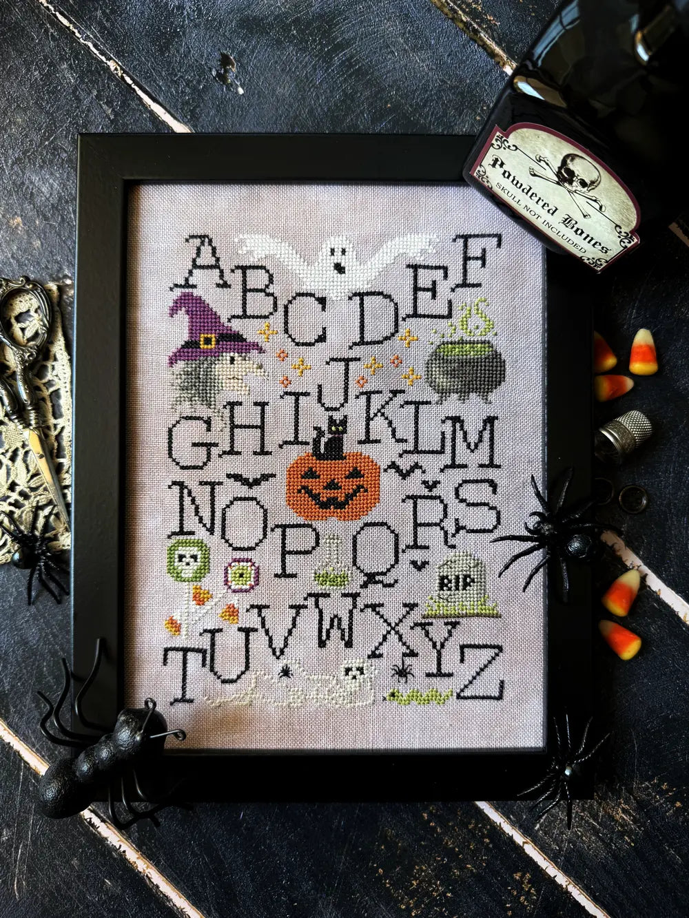 Puntini Puntini HALLOWEEN ALPHABET SAMPLER Cross Stitch Pattern