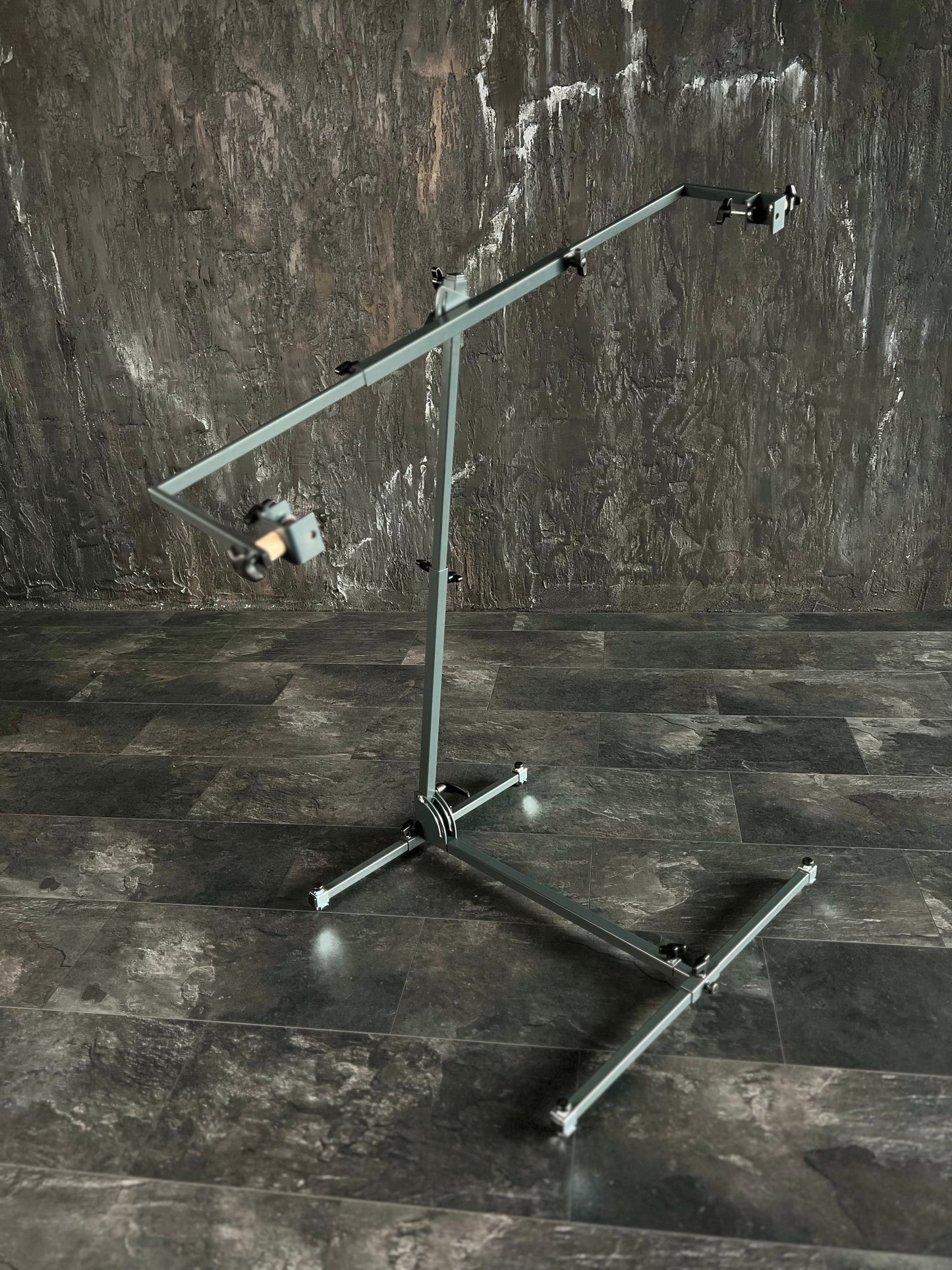 Omanik Factory Monstrik Floor Stand **FREE DELIVERY**