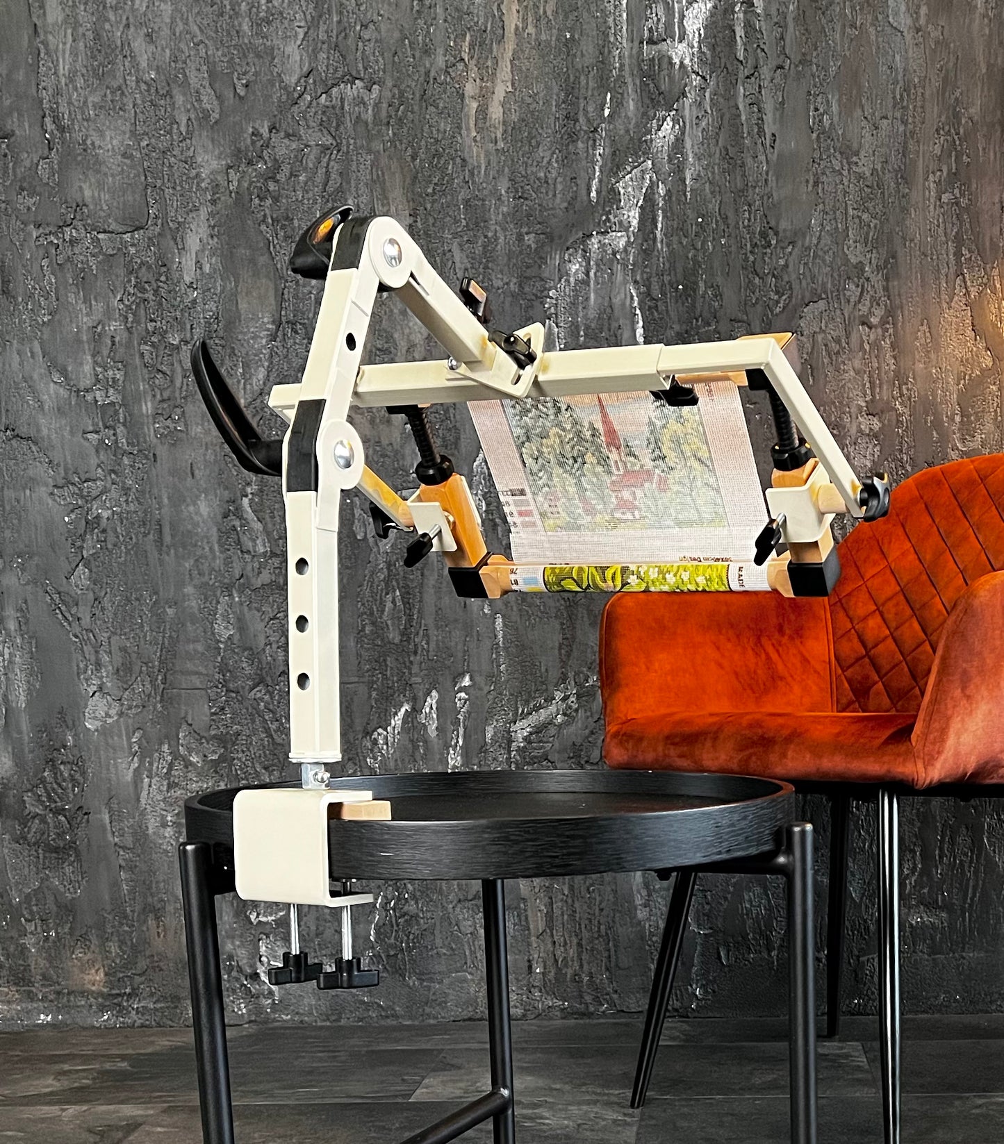 Omanik Factory Mantis Table Stand **FREE DELIVERY**