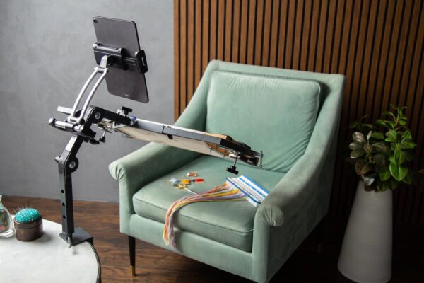 **PREORDER** Omanik Factory Device Holder