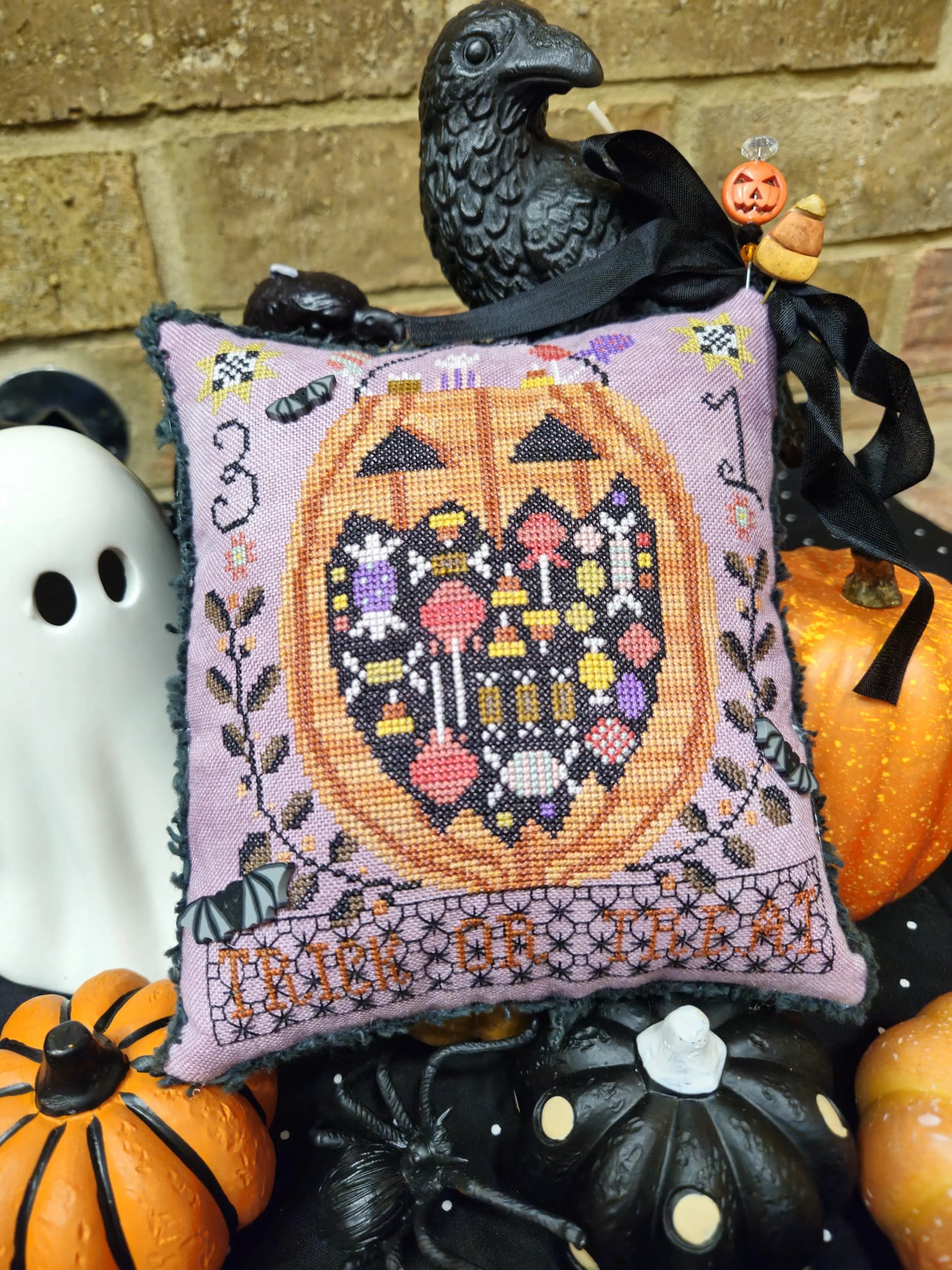 PREORDER Quaint Rose Needlearts TRICK OR TREAT Cross Stitch Pattern