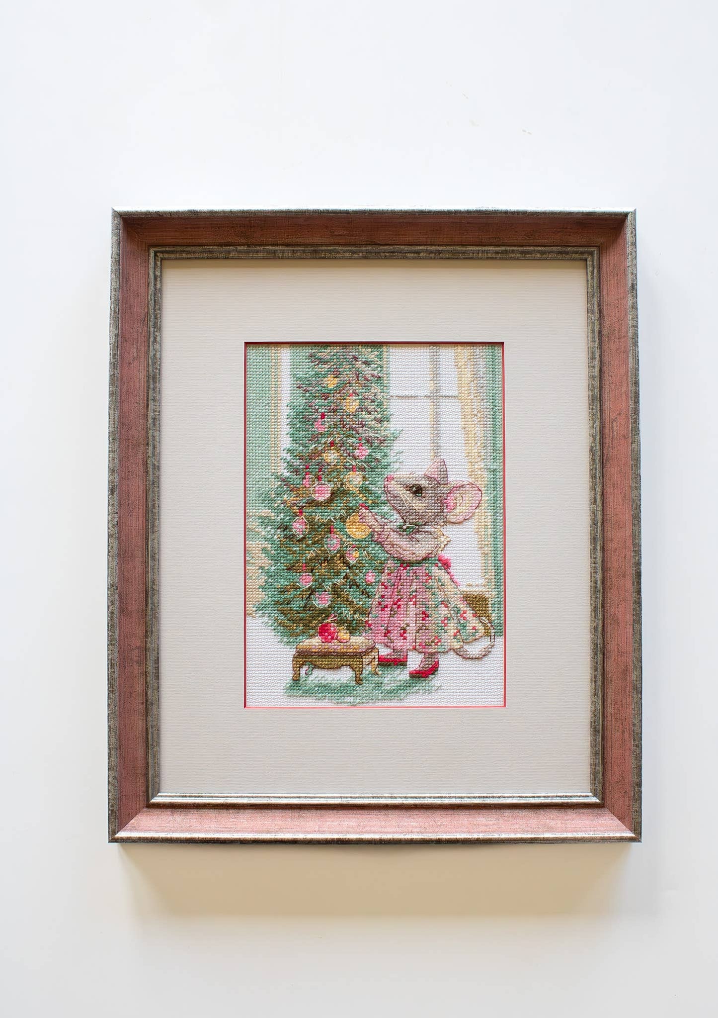 Merry Mouse Cross Stitch Kit from Aine A1026