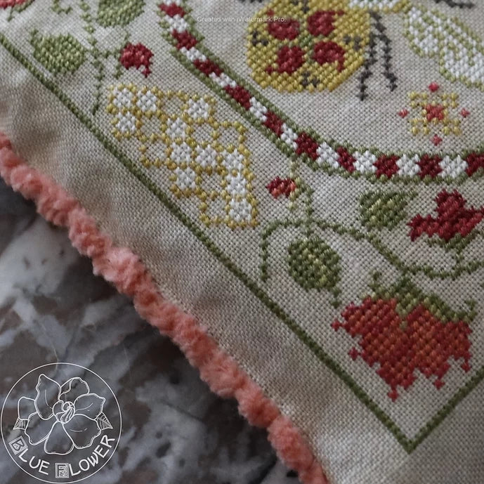 Tudor Bee Cross Stitch Pattern by The Blue Flower