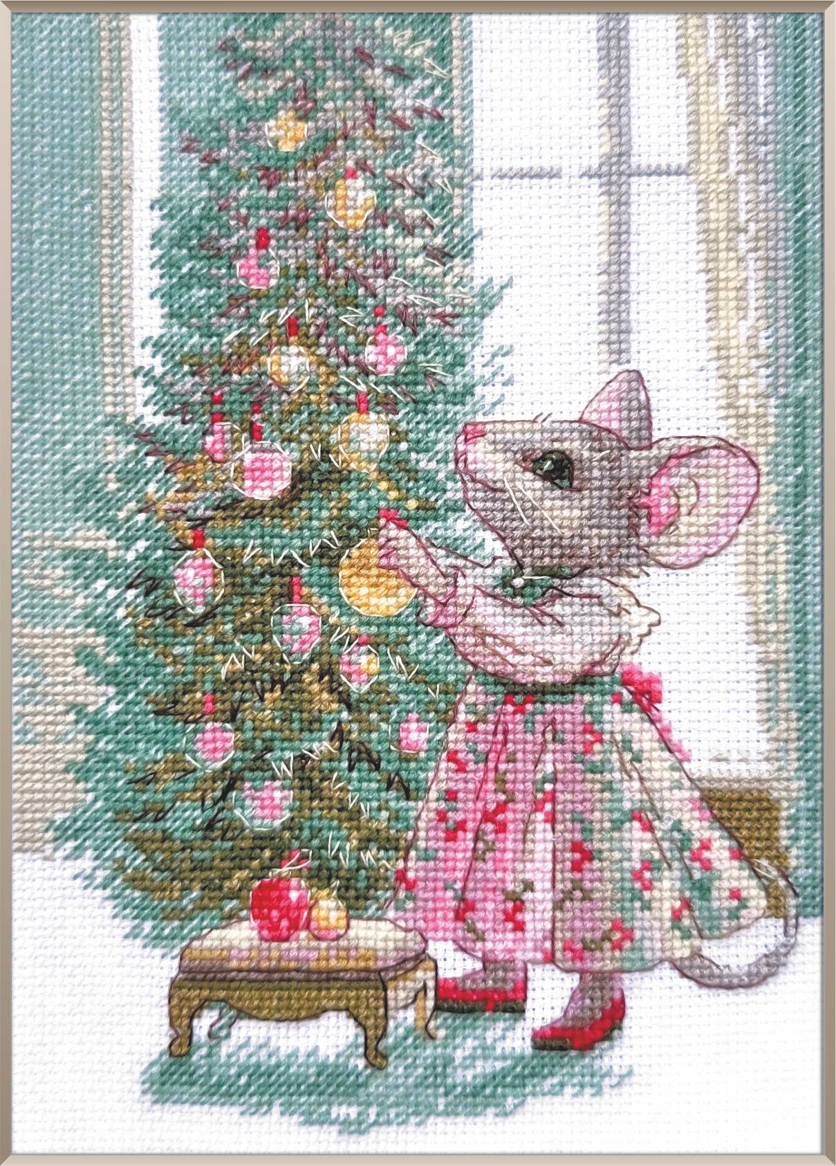 Merry Mouse Cross Stitch Kit from Aine A1026