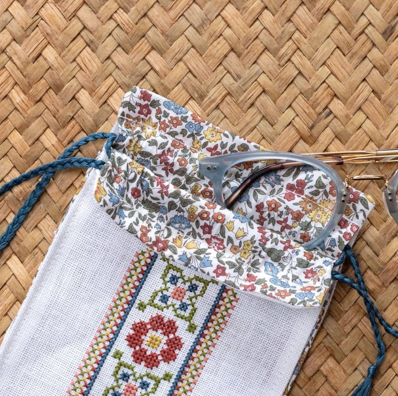 Ione Lined Bag Cross Stitch Avlea Folk Embroidery Kit