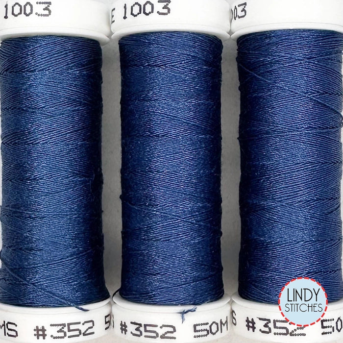 352 Au Ver À Soie® Soie 100/3 Silk Thread