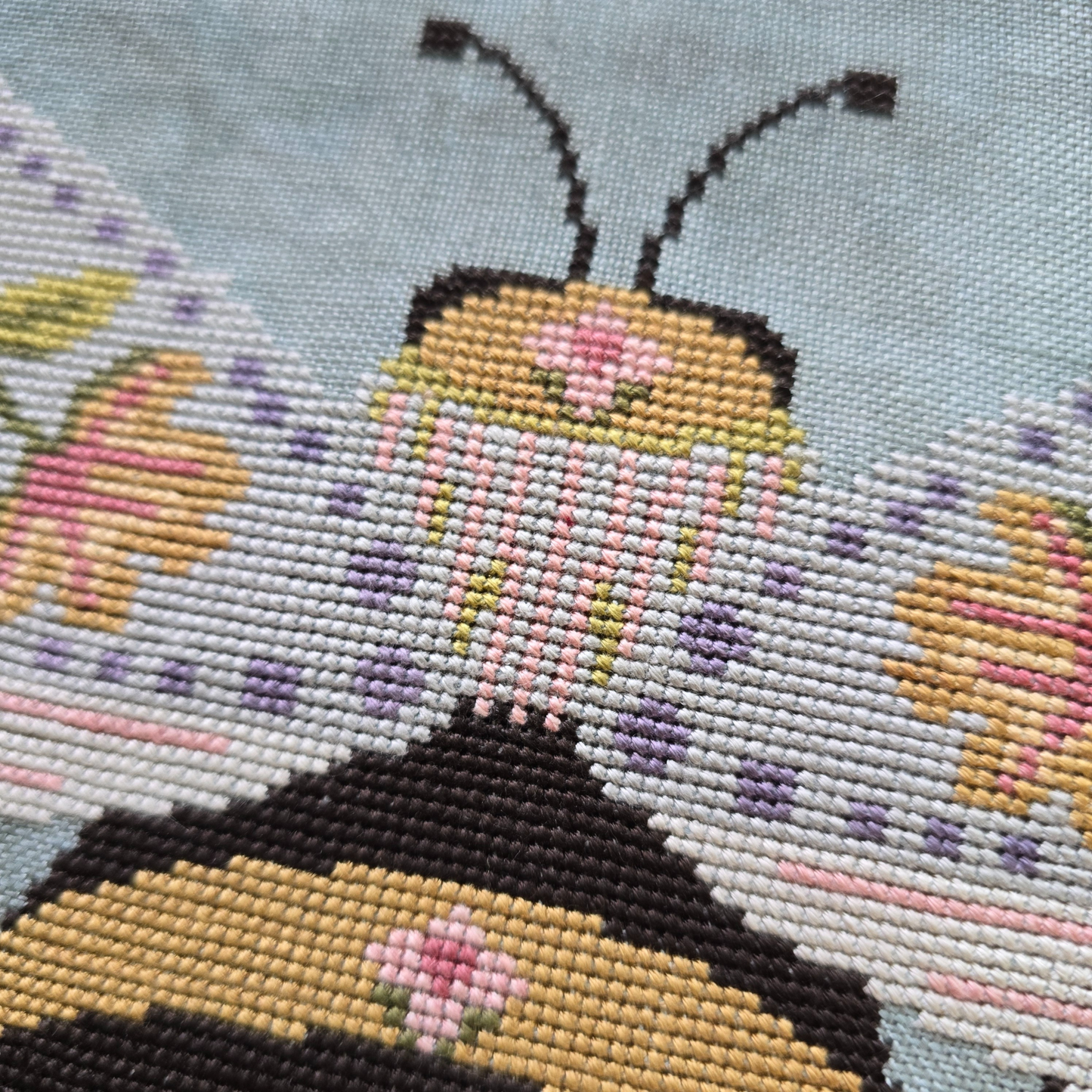 FLOWER BEE The Wishing Thorn Cross Stitch Pattern