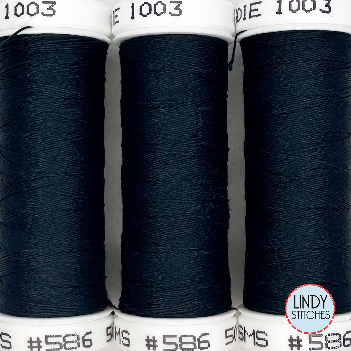 586 Au Ver À Soie® Soie 100/3 Silk Thread
