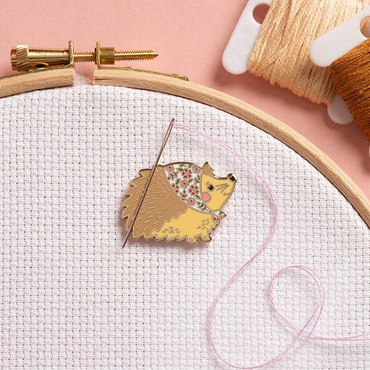 Bandana Hedgehog Magnetic Needle Minder