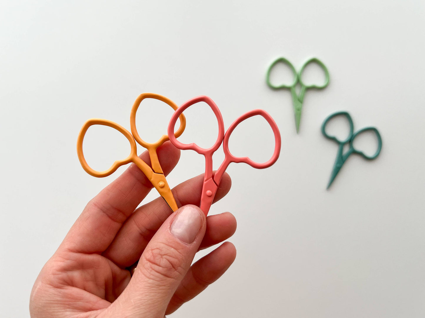 Matryoshka small heart sewing scissors