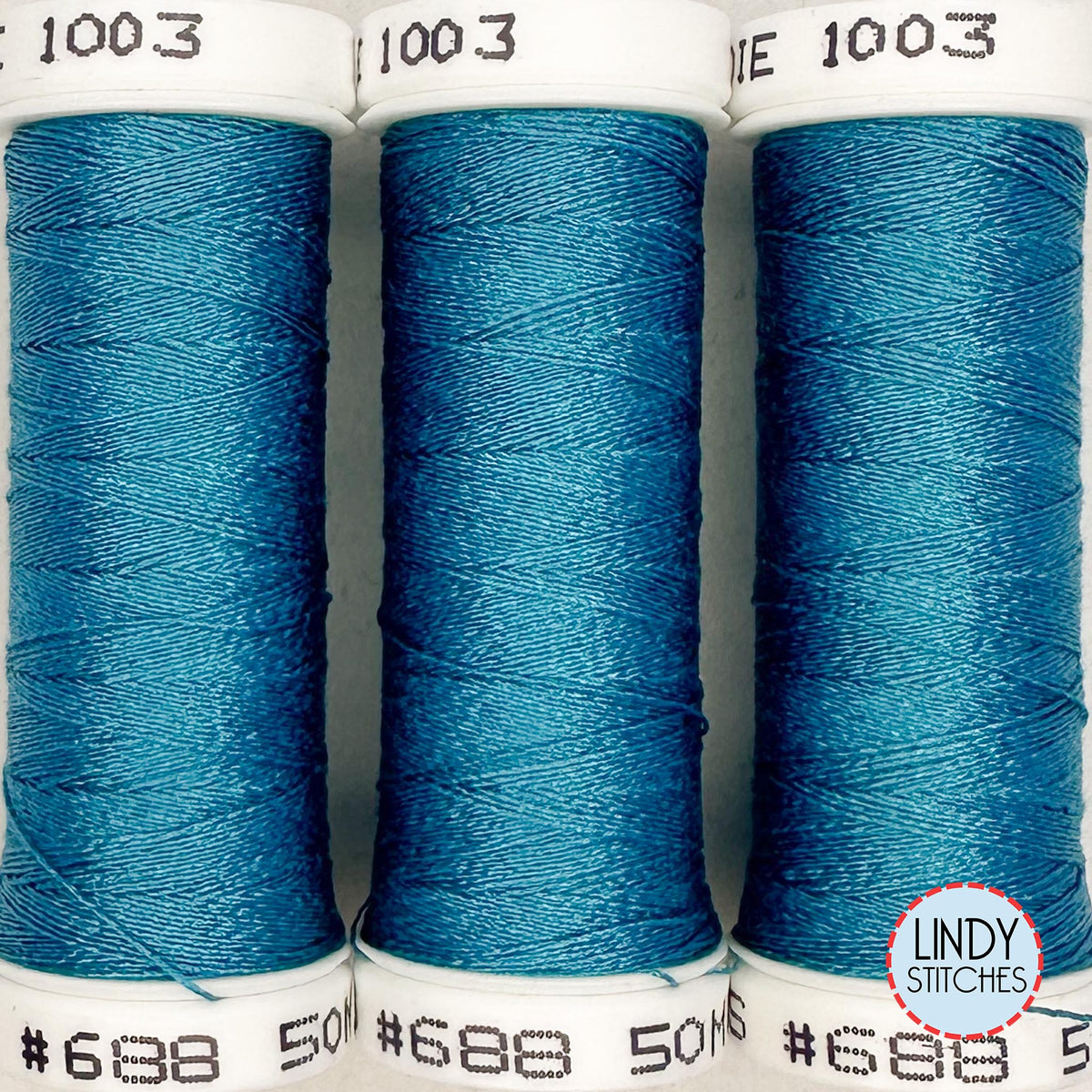 688 Au Ver À Soie® Soie 100/3 Silk Thread