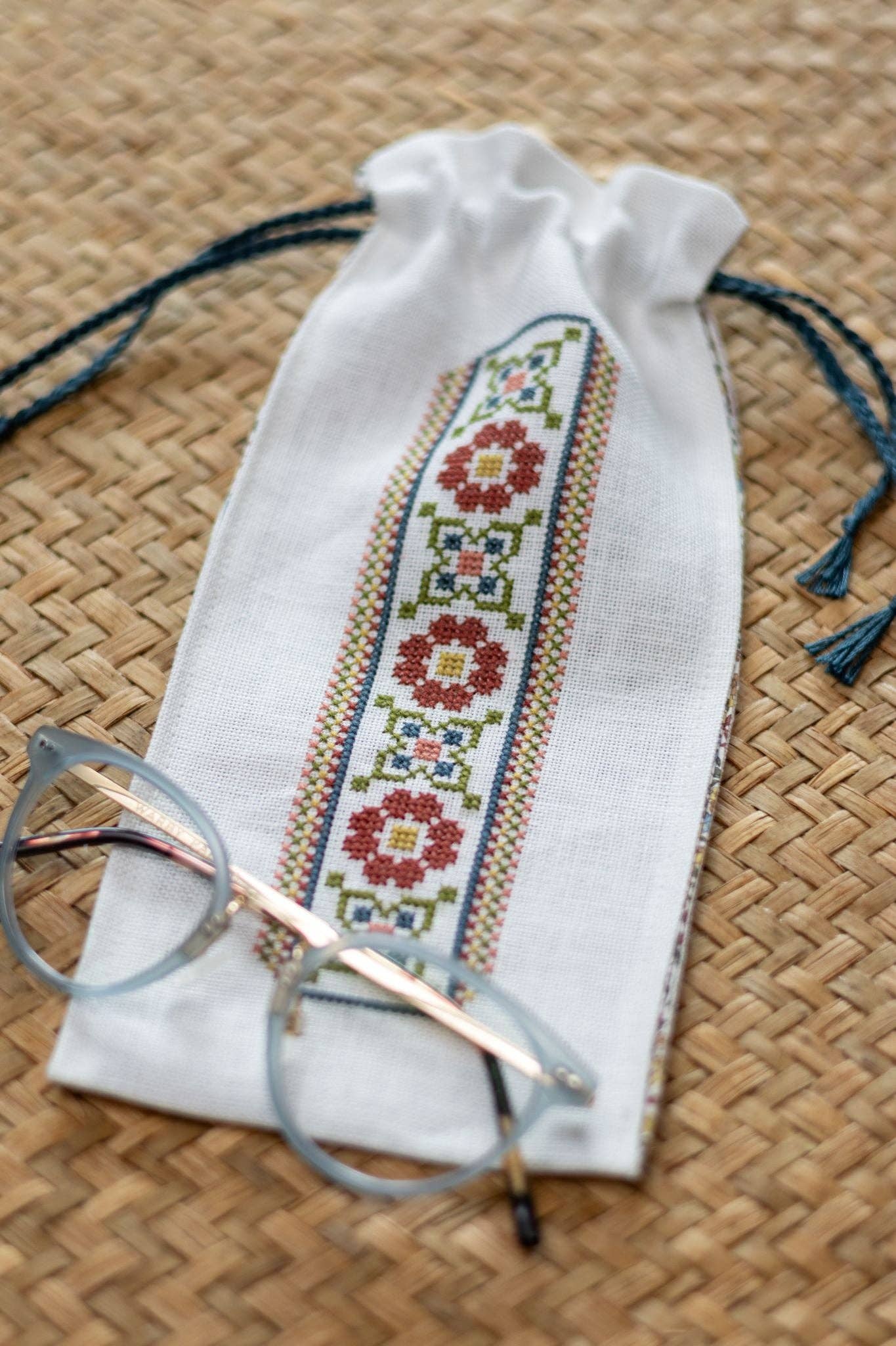 Ione Lined Bag Cross Stitch Avlea Folk Embroidery Kit