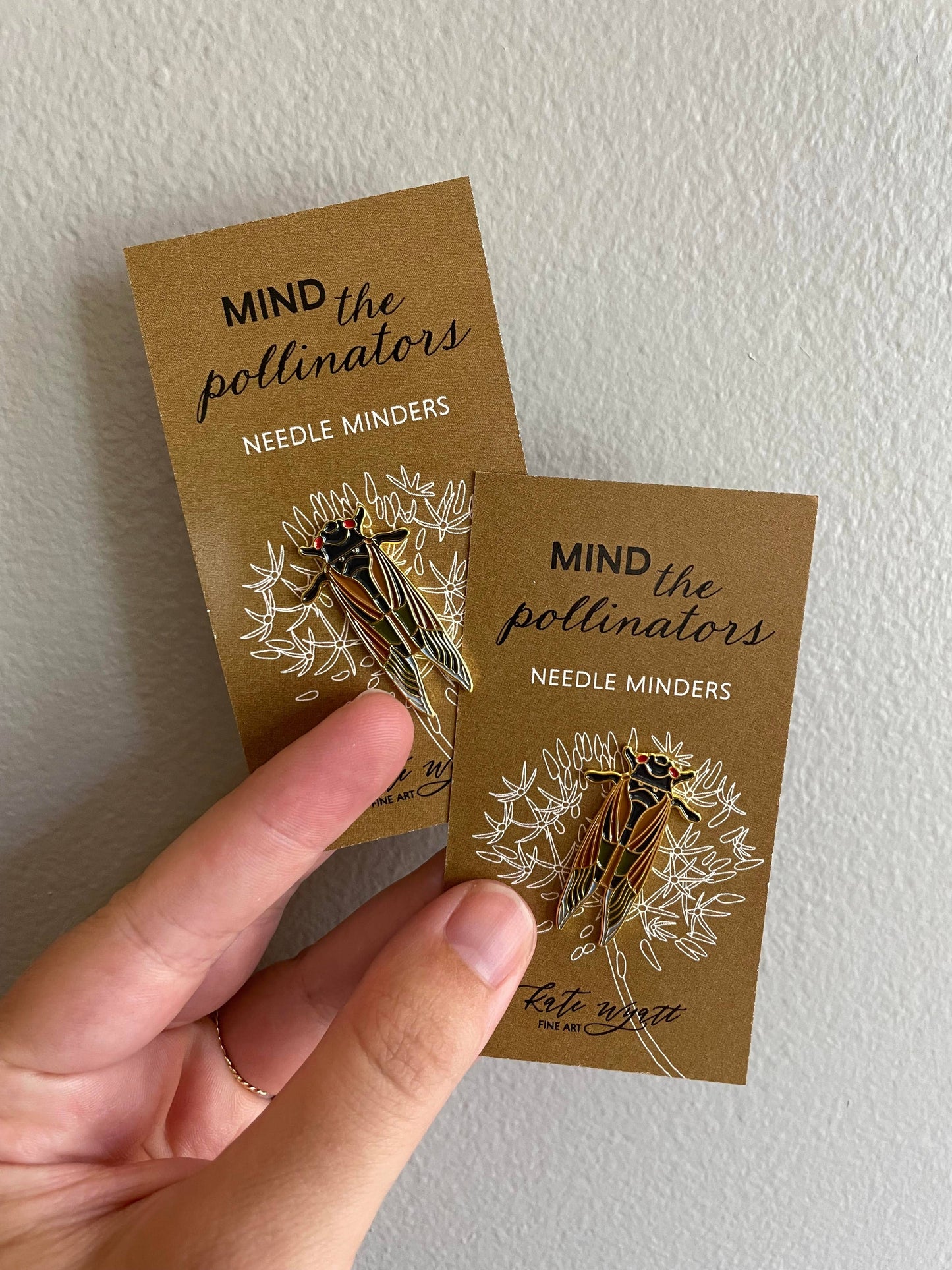 Needle Minder - Cicada