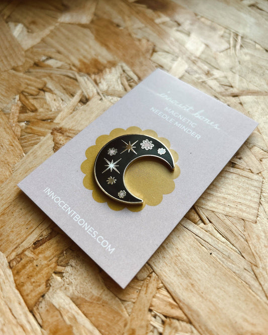 Moon Magnetic Needle Minder