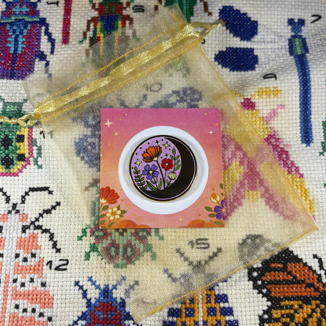 Spring Moonshine Flowers Needle Minder