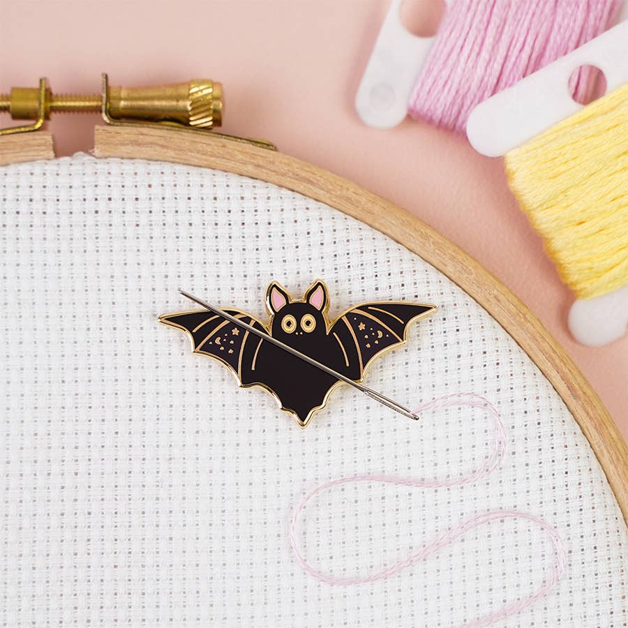 Bat Magnetic Needle Minder