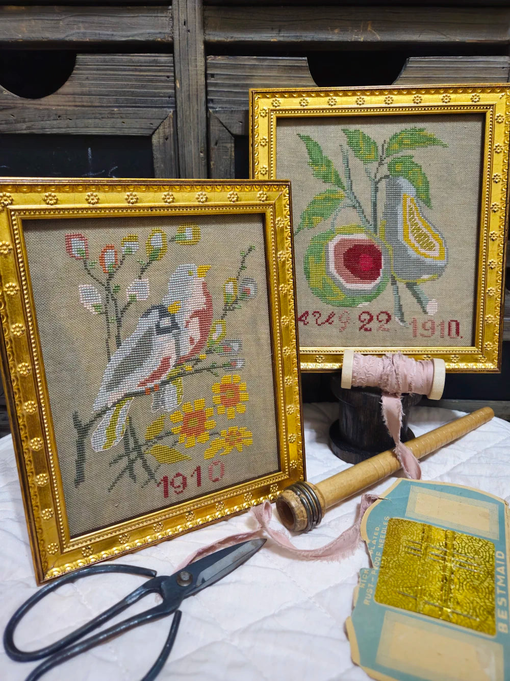 Quaint Rose Needlearts 1910 BIRD AND PEAR Cross Stitch Pattern