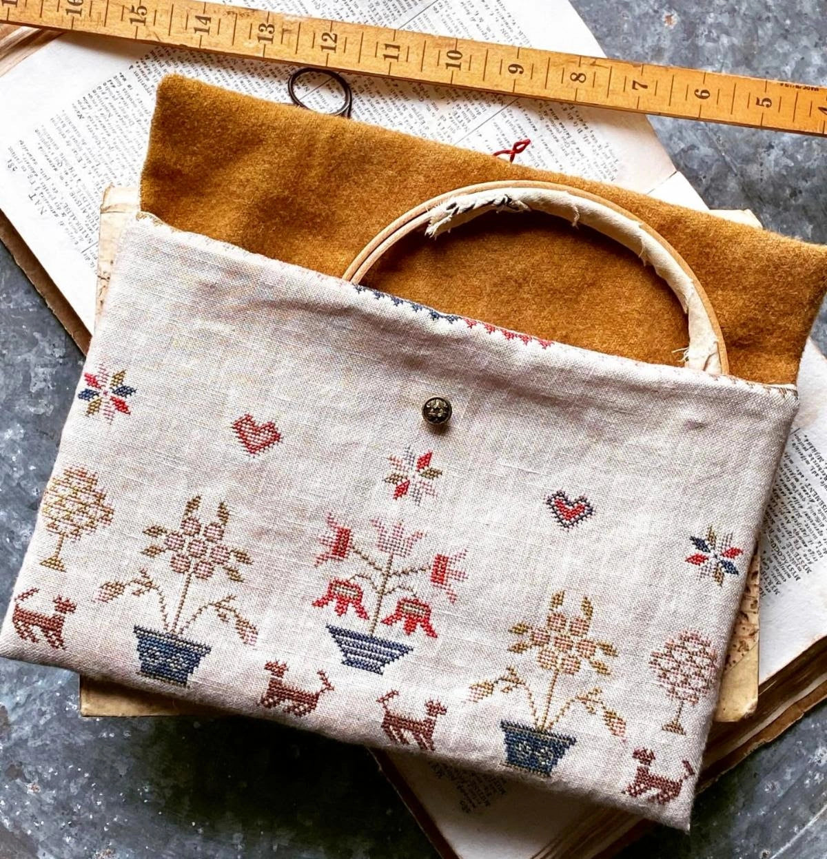 Caroline's Sampler Sewing Bag Stacy Nash Cross Stitch Pattern