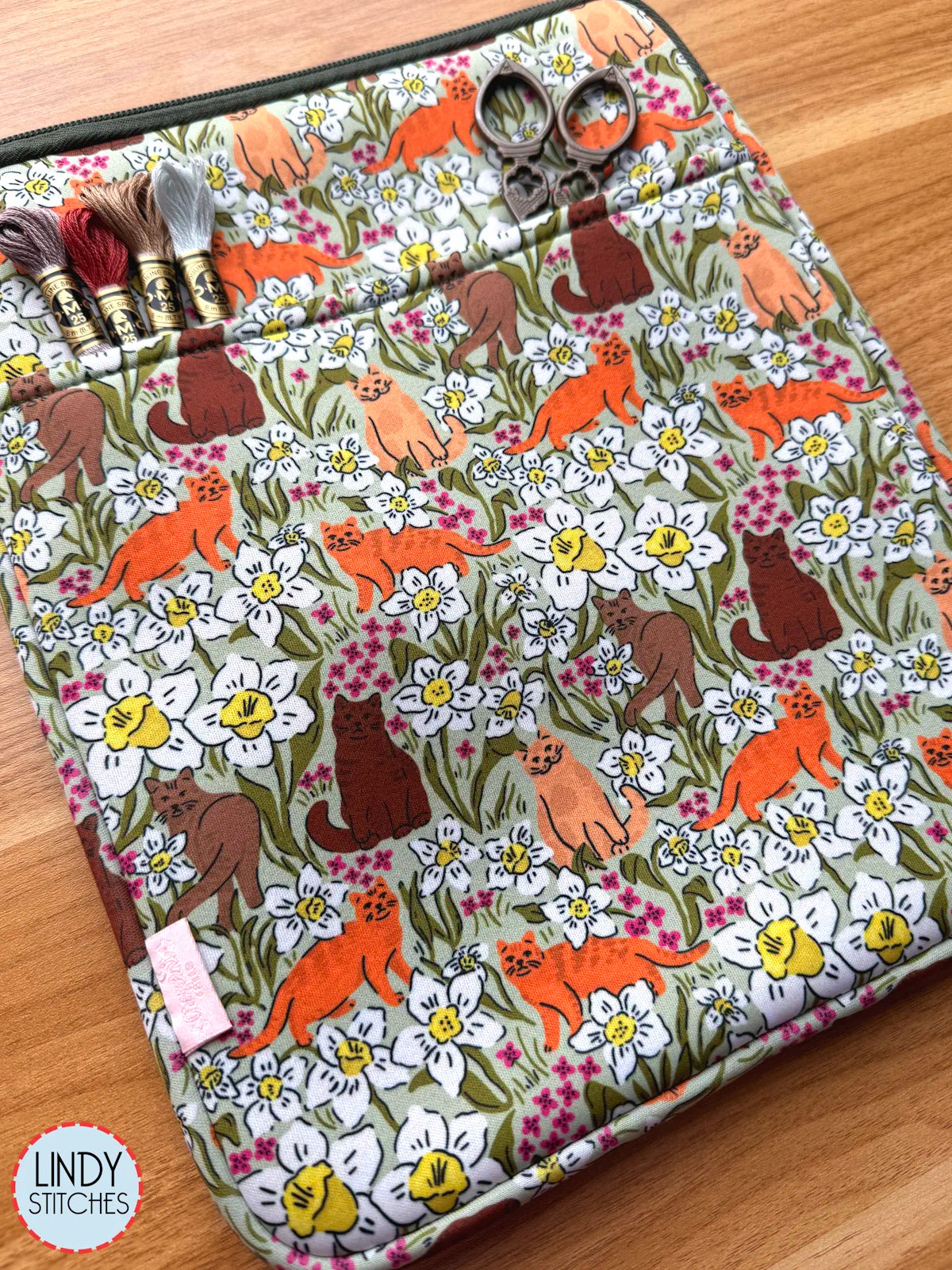 Vintage Cat Lover Floral Zippered Project Bag
