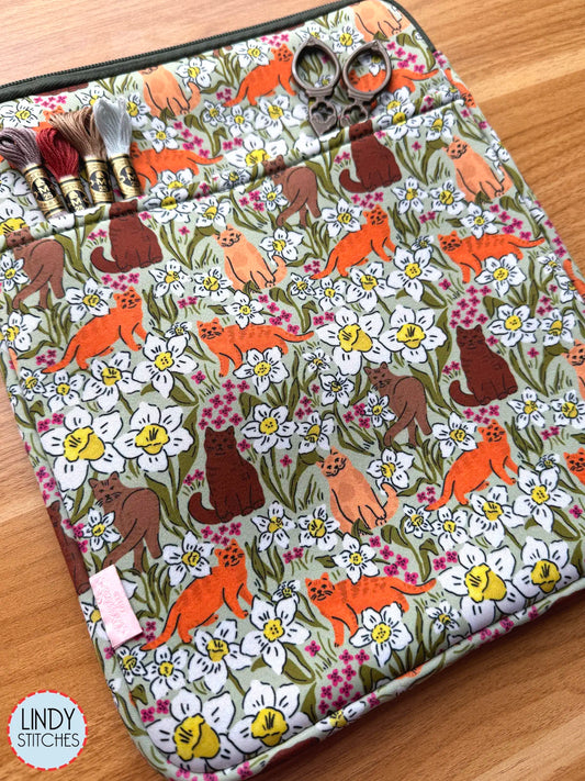 Vintage Cat Lover Floral Zippered Project Bag