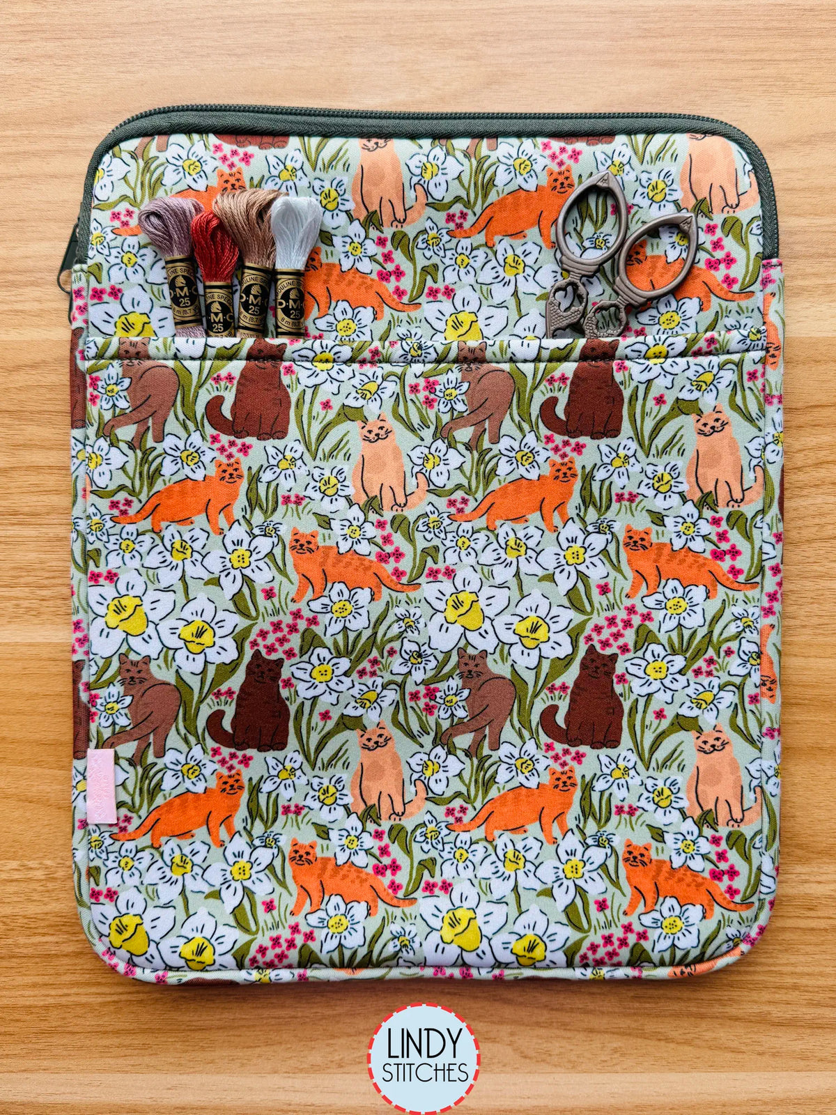 Vintage Cat Lover Floral Zippered Project Bag