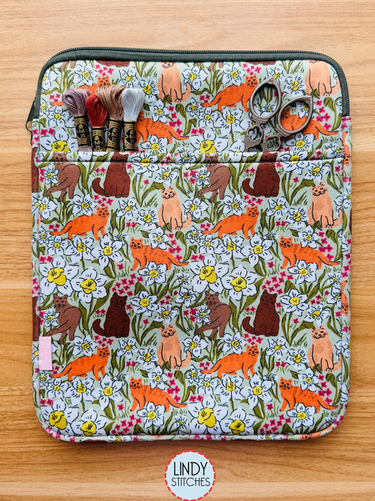 Vintage Cat Lover Floral Zippered Project Bag