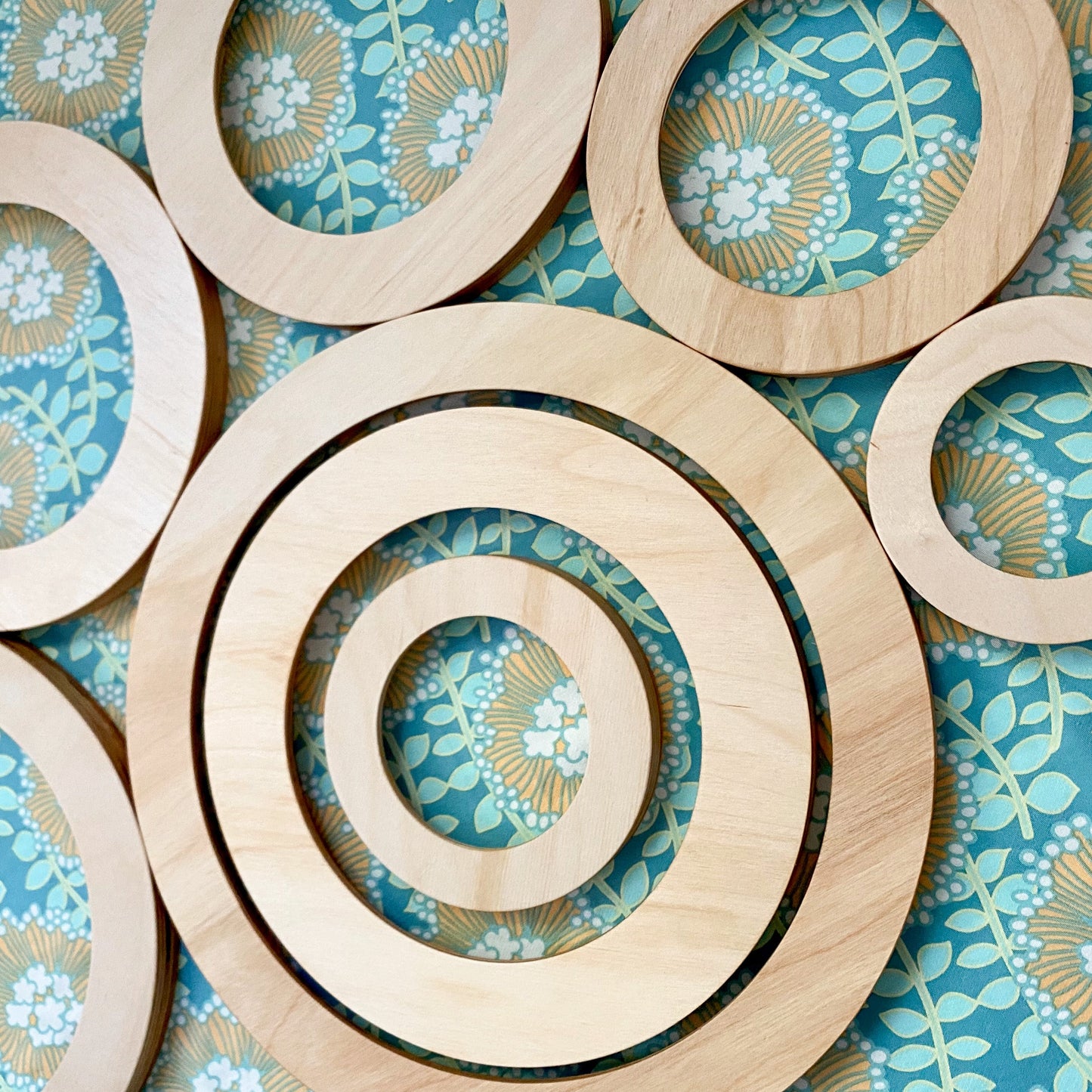 Circle Embroidery Hoop Wooden Frame