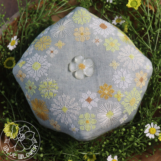 PREORDER DAISY CROWN BISCORNU The Blue Flower Cross Stitch Pattern