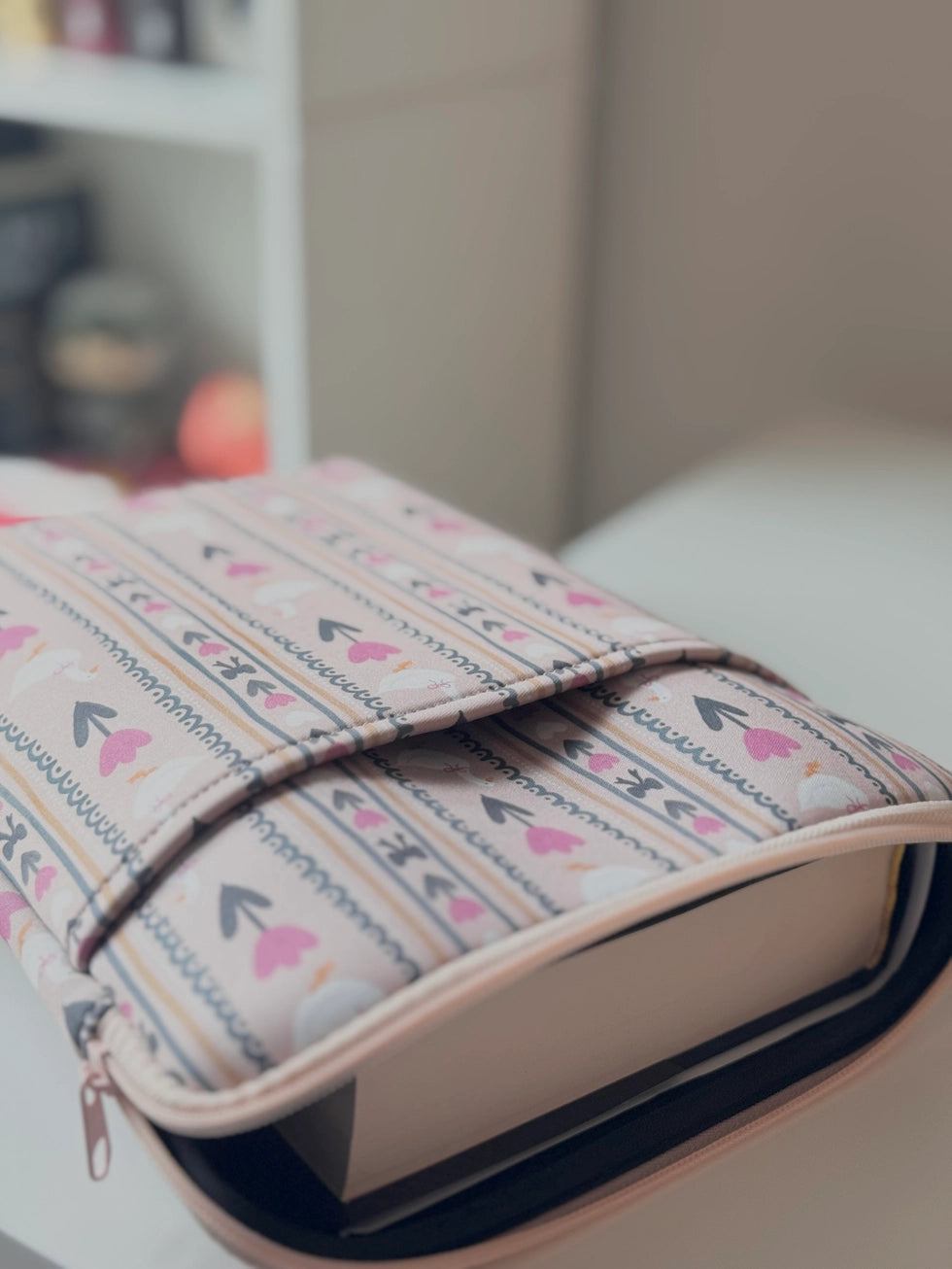 Vintage Goose Lovers Zippered Project Bag