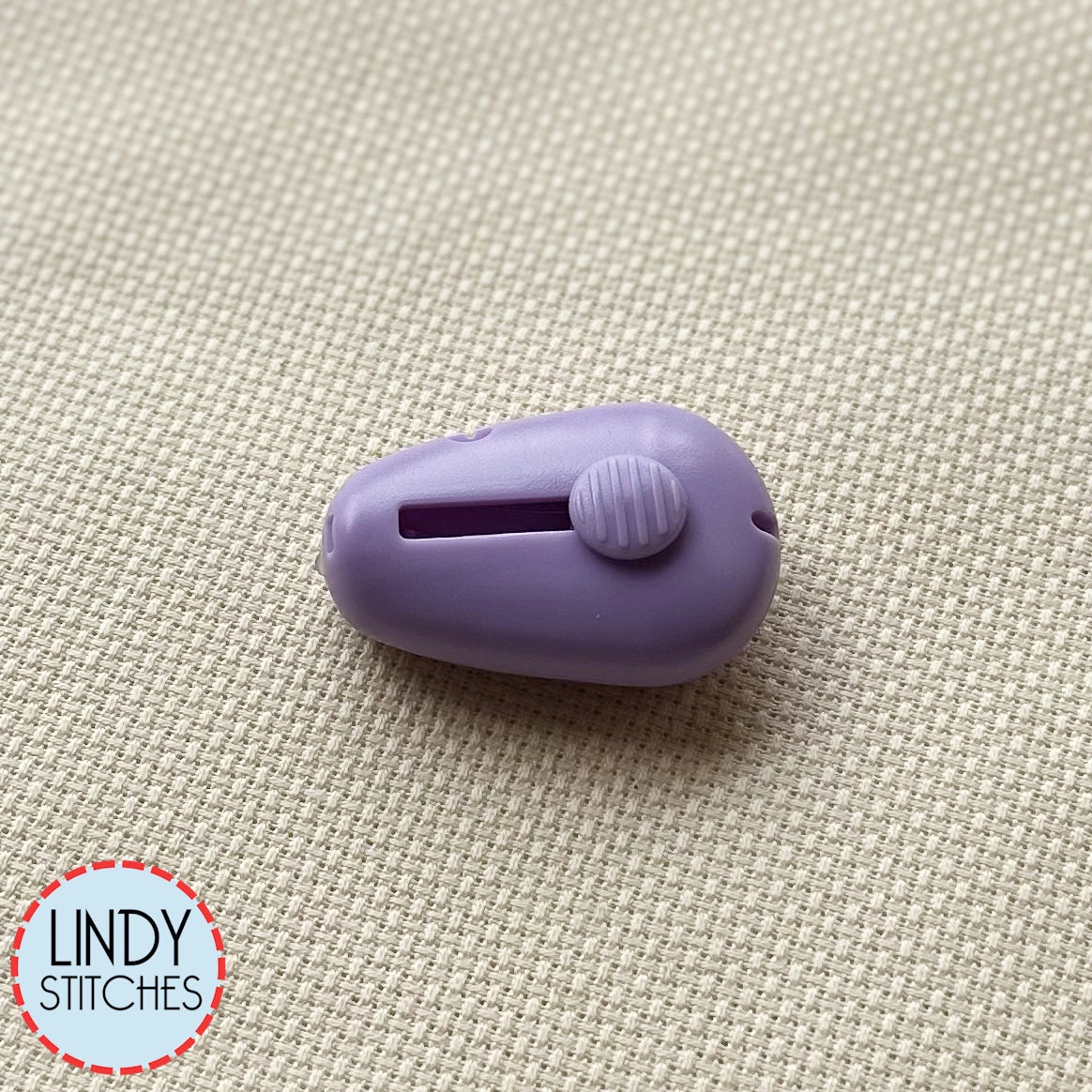 Needle Threader with LED Light by Dritz