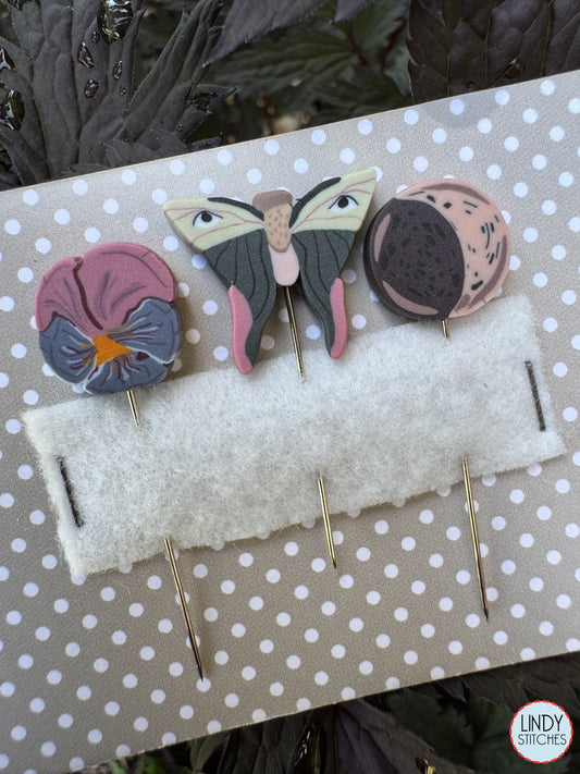 Midsummer Stitch Pin Set by Puntini Puntini