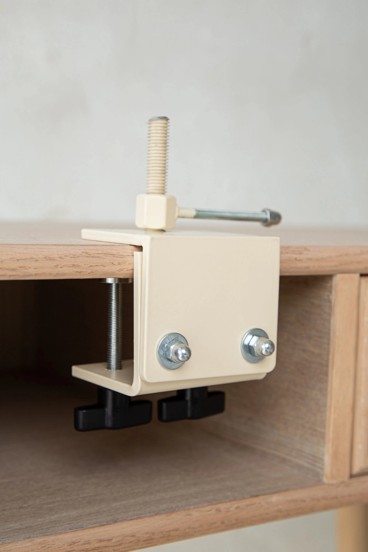 **PREORDER**  Omanik Factory Mantis Table Stand **FREE DELIVERY**