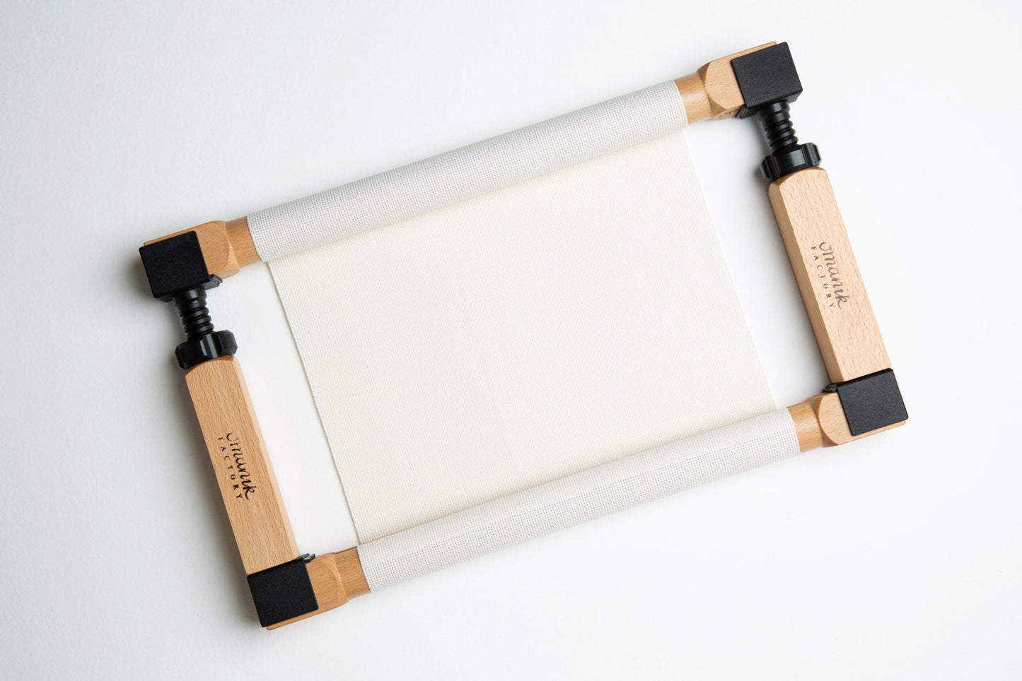**PREORDER**  Omanik Factory Quantum Frame Horizontal Rods