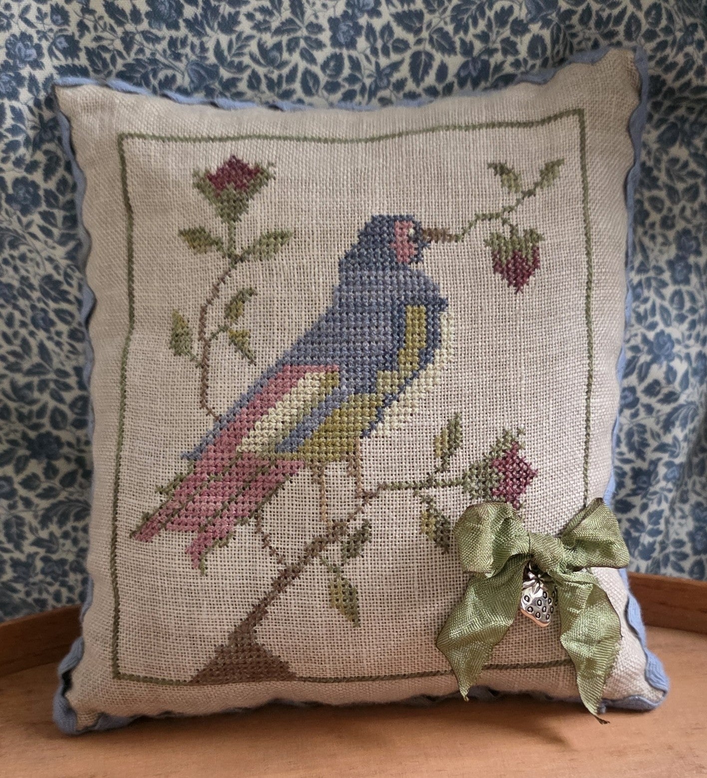 Samplers Not Forgotten STRAWBERRY THIEF KIT Cross Stitch Pattern