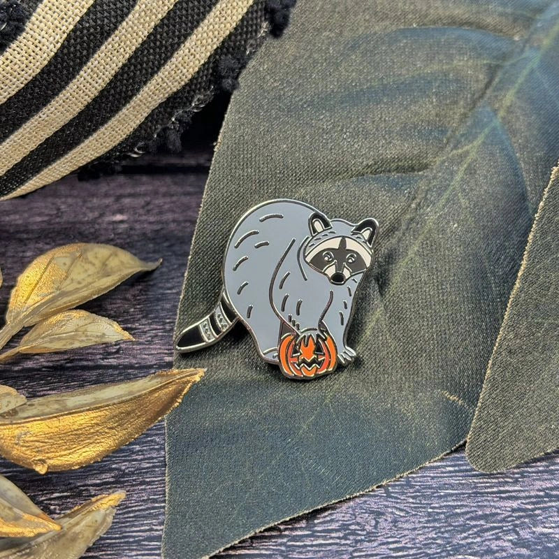 PREORDER Stitch Crypt RACCOON Needle Minder