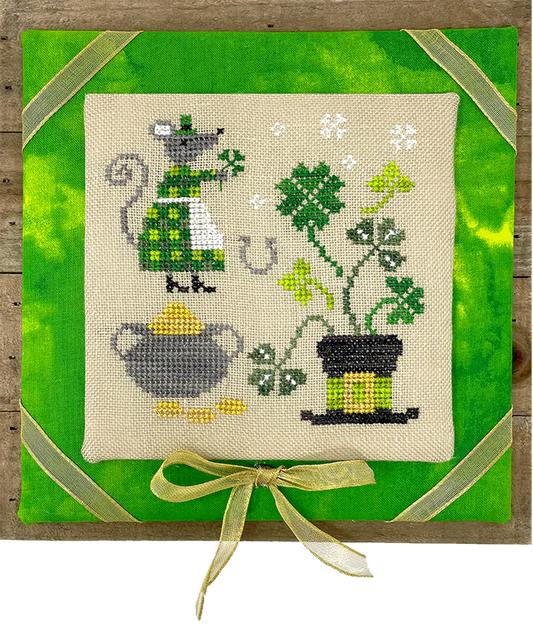 Tiny Modernist MOUSE'S LUCKY DAY Cross Stitch Pattern