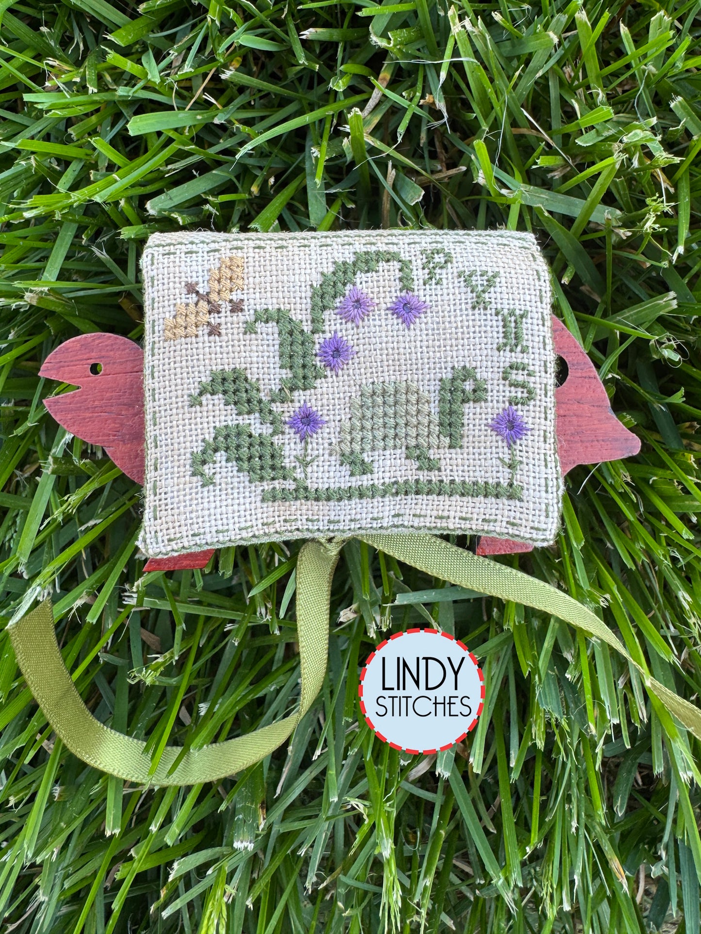 Turtle Needlebook FULL KIT by Olde Colonial Designs