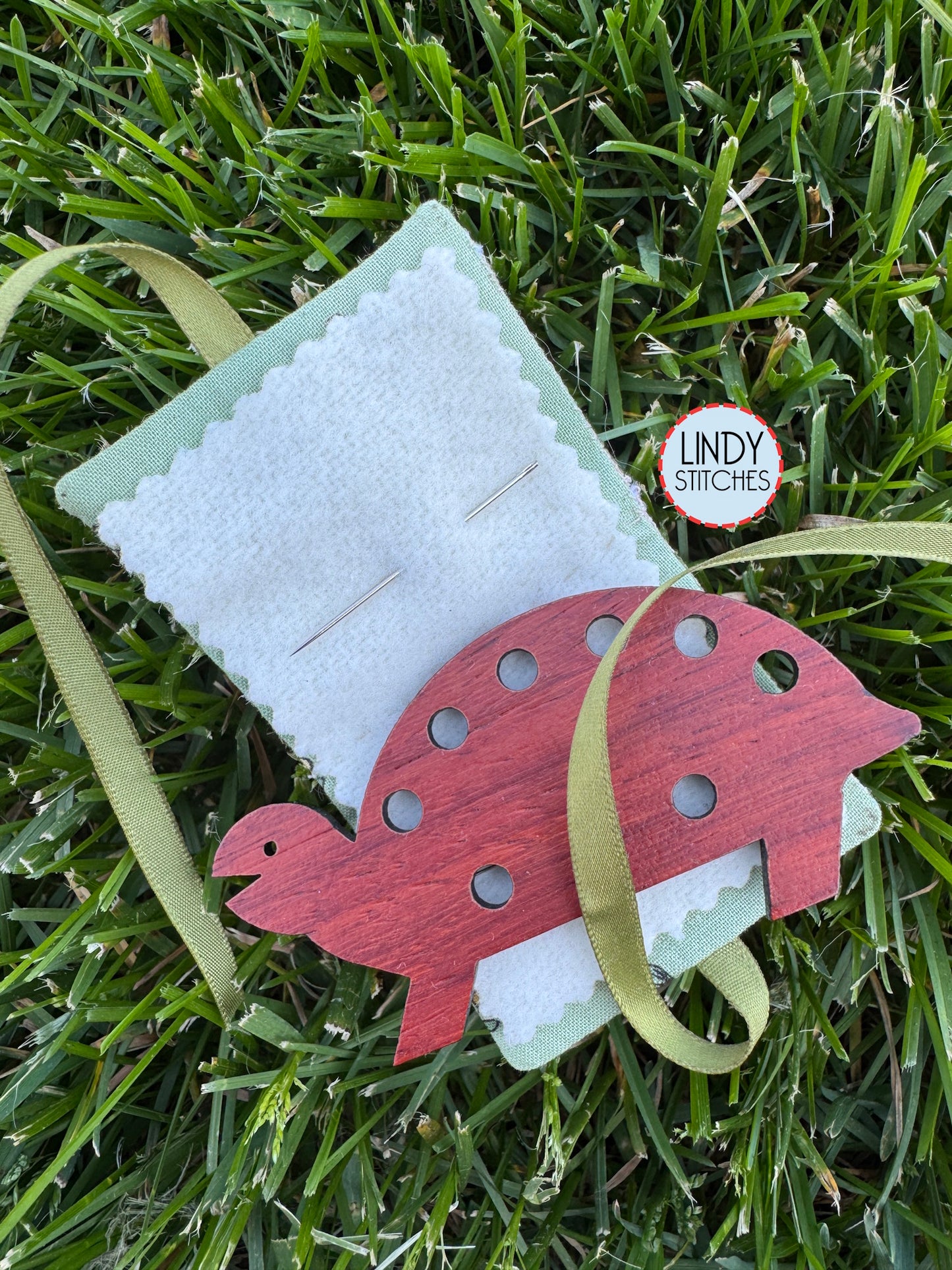 Turtle Needlebook FULL KIT by Olde Colonial Designs
