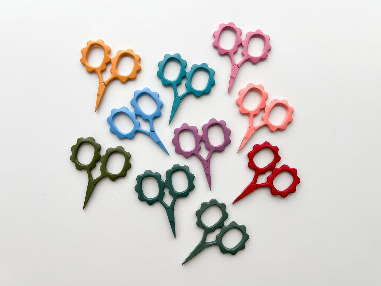 Matryoshka small flower sewing scissors