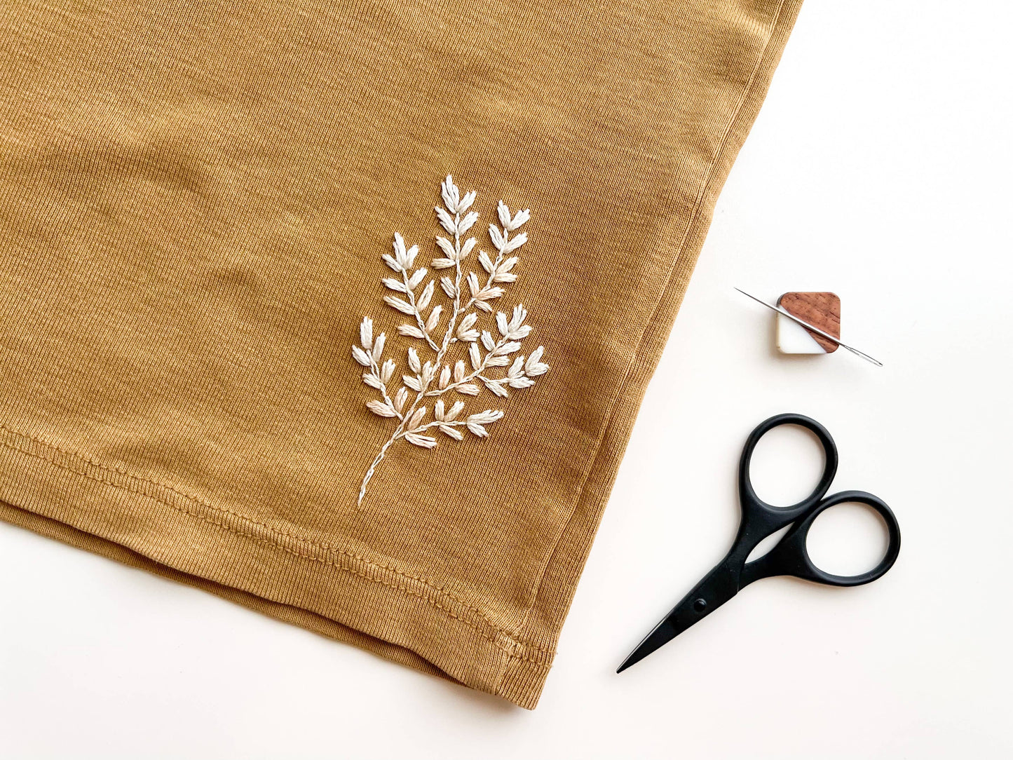 Matryoshka small sewing scissors