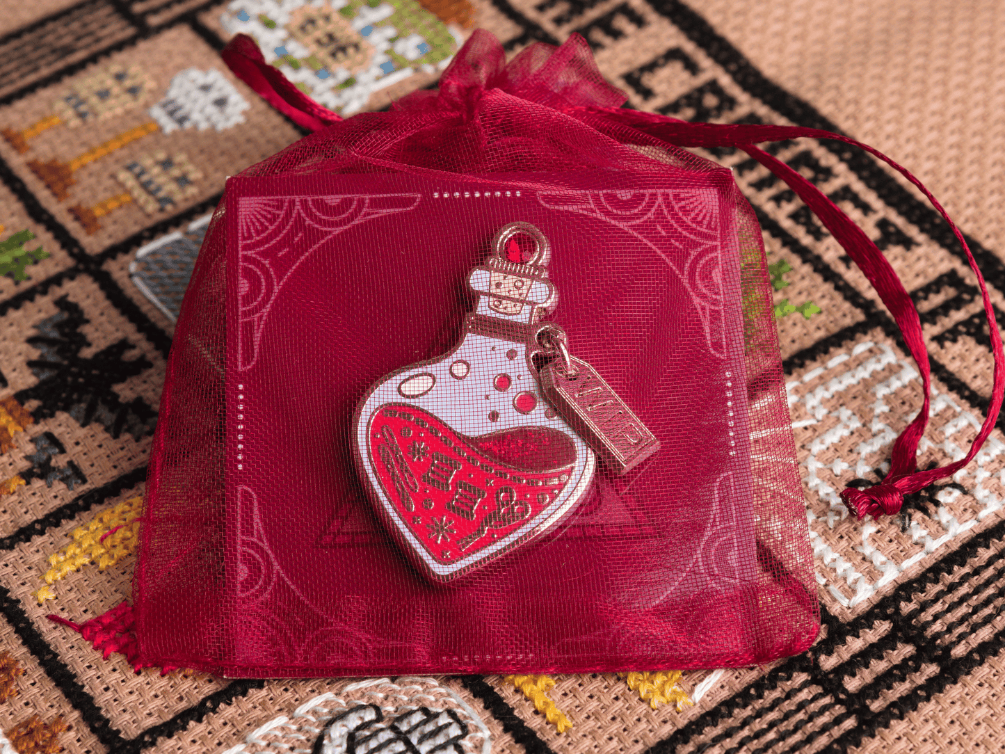 Red Potion Bottle Needleminder