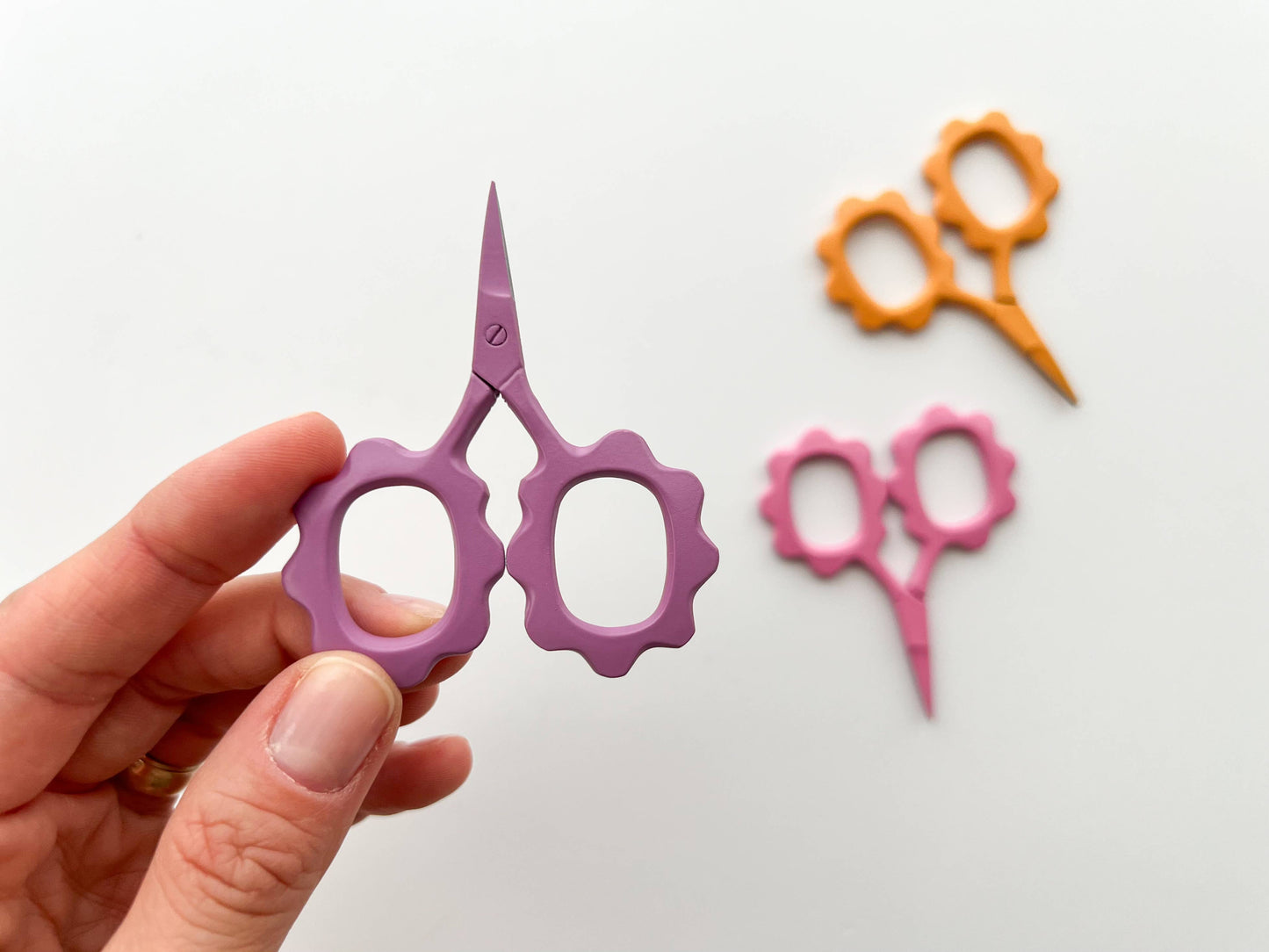 Matryoshka small flower sewing scissors