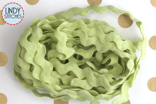 Witch Face Green Rick Rack Trim by Lady Dot Creates Hand Dyed 3 Yards